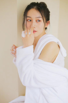 看女被强伦轩视频